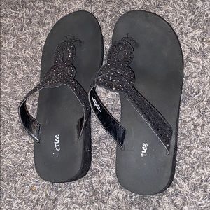 Black heeled flip flops. Women’s size 8.